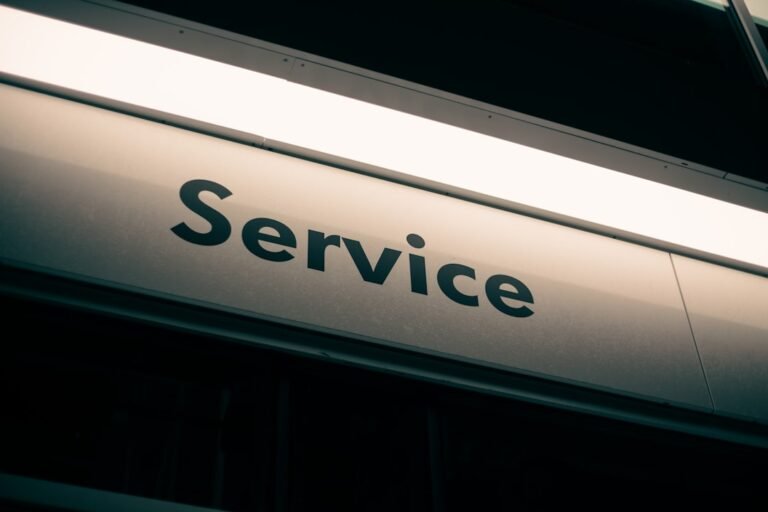 Field Service Software ROI: Prove Your Purchase Pays for Itself in 60 Days 1 Field Service Software ROI: Prove Your Purchase Pays for Itself in 60 Days